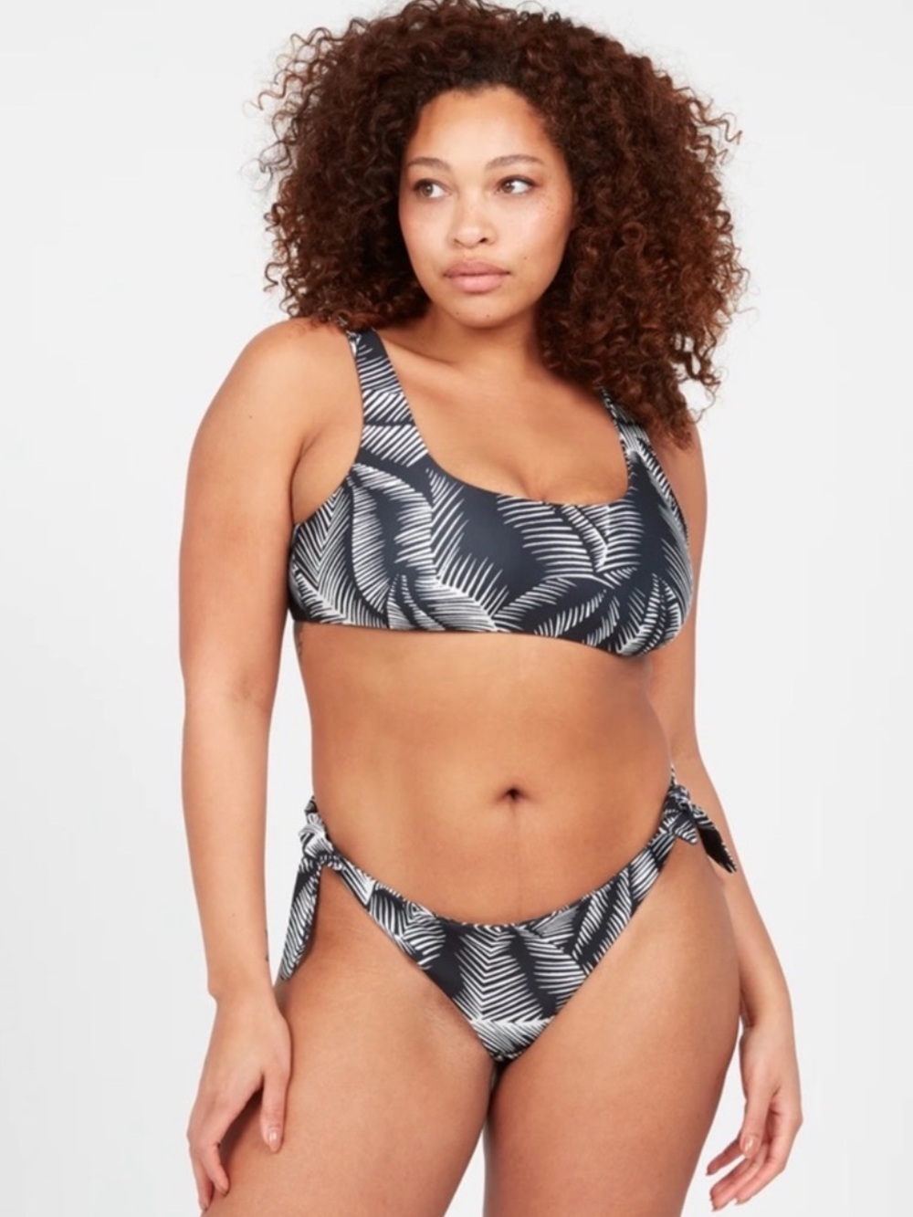 NWT Volcom Stay or Leaf Plus Size Bikini Top